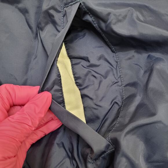 Vintage Eastbay Pullover Windbreaker Large 23x23 Boxy Blue - Picture 2 of 15